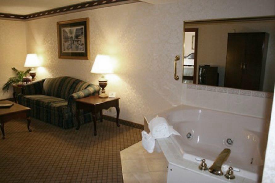 The Plaza Hotel & Suites 威诺纳 客房 照片