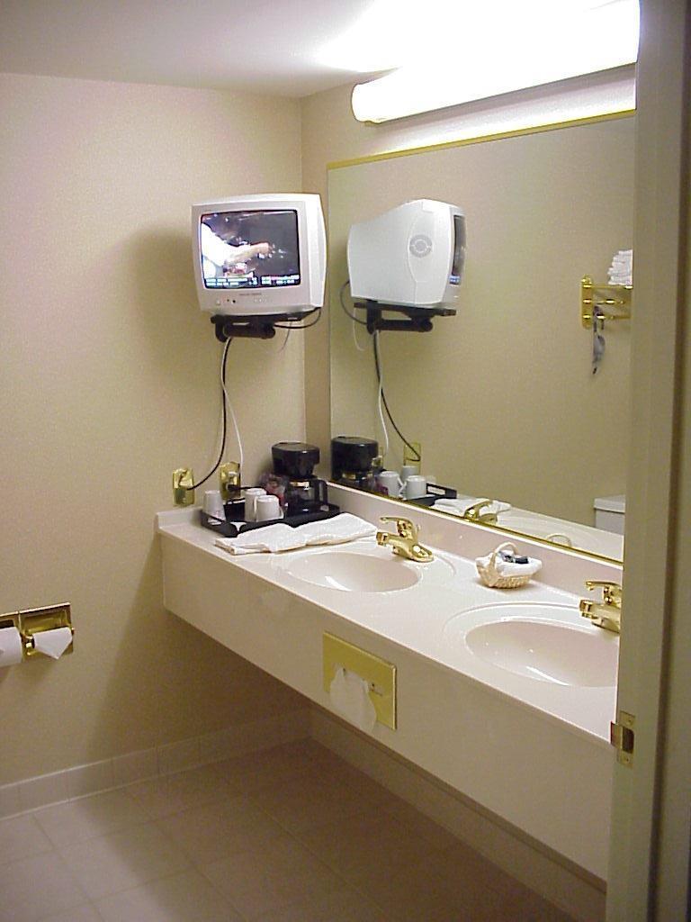 The Plaza Hotel & Suites 威诺纳 客房 照片